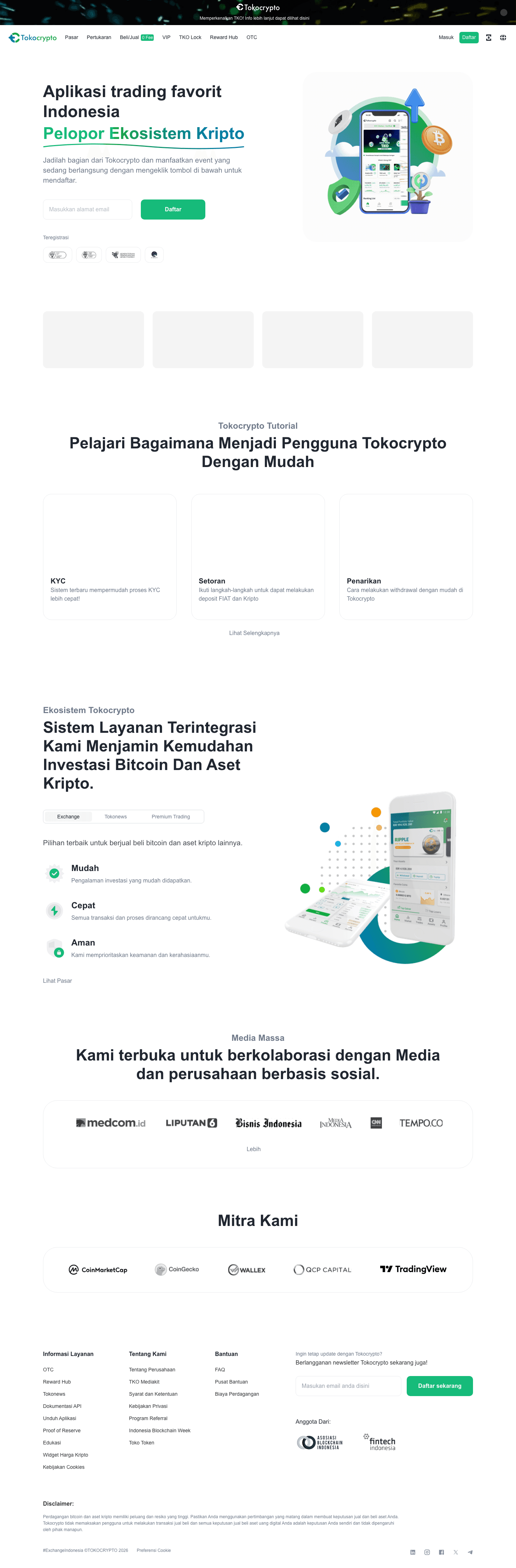The Indonesian tokocrypto.com homepage, showing the hero, the Teregistrasi badge row, association logos and the footer risk disclaimer
